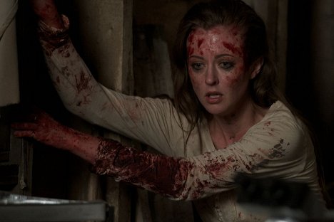 Katharine Isabelle - 13 Eerie - Filmfotos