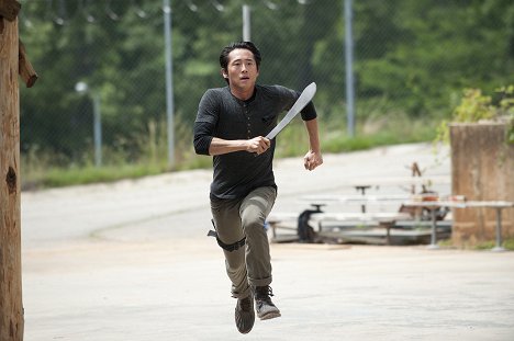 Steven Yeun - The Walking Dead - Infected - Photos