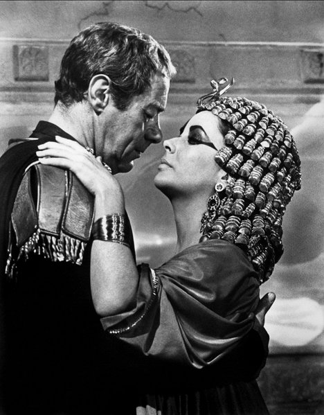 Rex Harrison, Elizabeth Taylor - Cleopatra - Photos