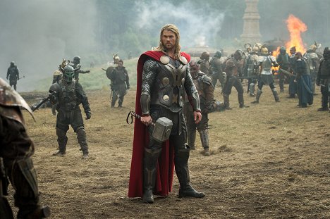 Chris Hemsworth - Thor: The Dark World - Photos