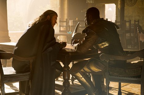 Chris Hemsworth, Idris Elba - Thor: The Dark World - Van film