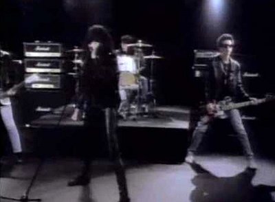 Joey Ramone, C.J. Ramone - Ramones - Merry Christmas (I Don't Want to Fight Tonight) - Filmfotos