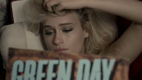 Leven Rambin - Green Day - Stray Heart - Filmfotos