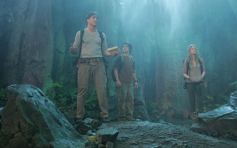 Brendan Fraser, Josh Hutcherson, Anita Briem - Utazás a Föld középpontja felé - Filmfotók