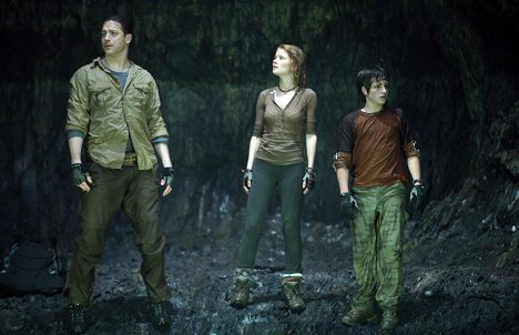 Brendan Fraser, Anita Briem, Josh Hutcherson - Voyage au centre de la Terre - Film