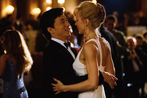 Jackie Chan, Mia Cottet - El esmoquin - De la película