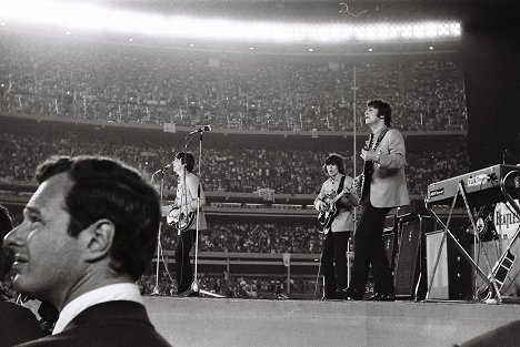Brian Epstein, Paul McCartney, George Harrison, John Lennon - The Beatles at Shea Stadium - Film