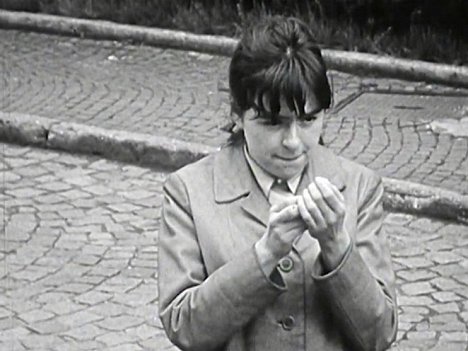 Kateřina Burianová - Byla jednou jedna budoucnost: Podivná reportáž z přítomnosti 1965 - Z filmu