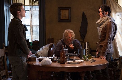 Josh Hutcherson, Woody Harrelson, Jennifer Lawrence - Hunger Games: Vražedná pomsta - Z filmu