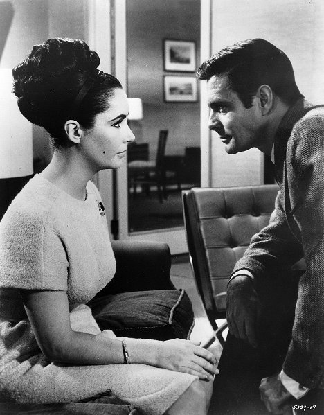 Elizabeth Taylor, Louis Jourdan - The V.I.P.s - Van film