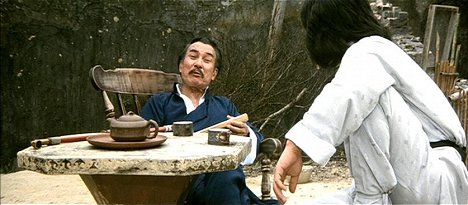 Kien Shih - El chino - De la película