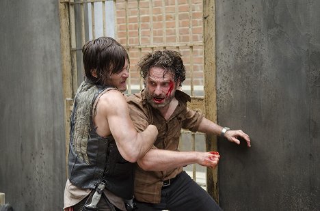 Norman Reedus, Andrew Lincoln - The Walking Dead - Isolation - Photos
