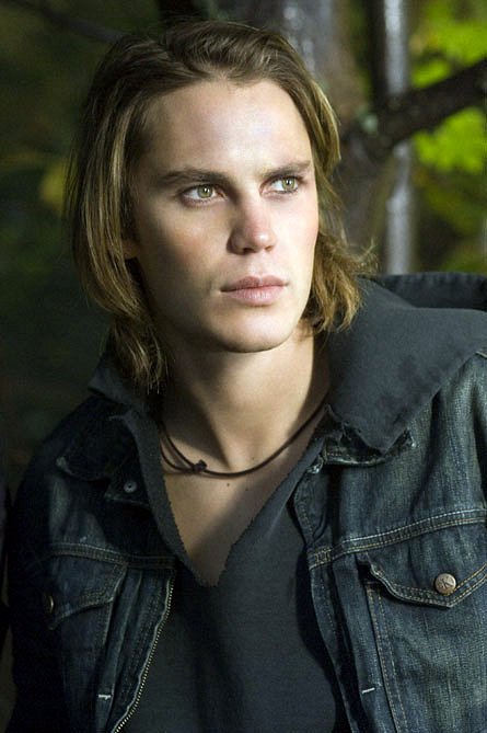 Taylor Kitsch - Síly temna - Z filmu