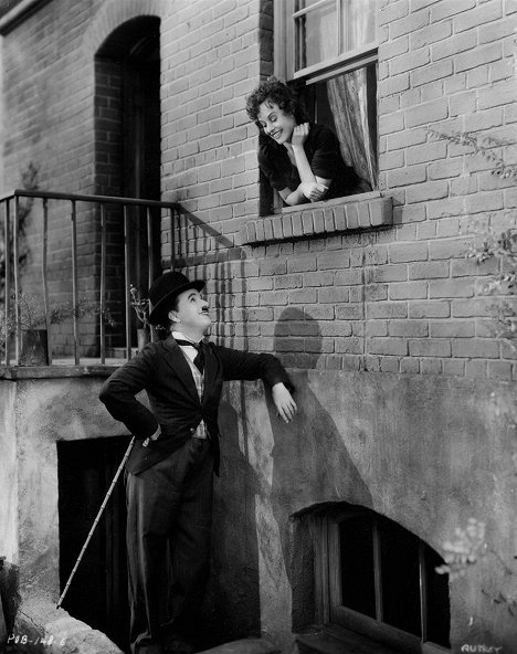 Charlie Chaplin, Paulette Goddard - Dyktator - Z filmu