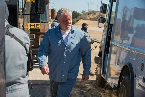 Ron Perlman - Sons of Anarchy - Photos