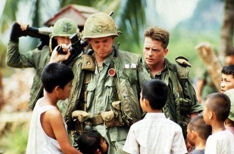 Sean Penn, Michael J. Fox - Casualties of War - Photos