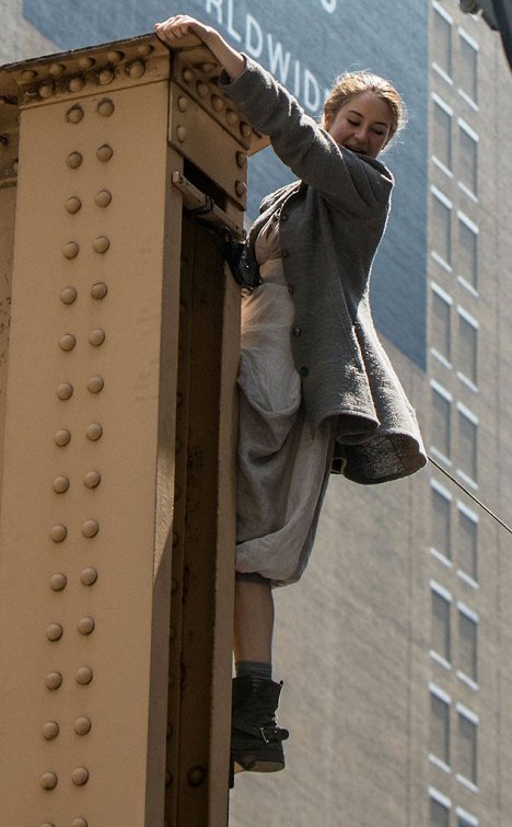 Shailene Woodley - Divergent - Outolintu - Kuvat elokuvasta