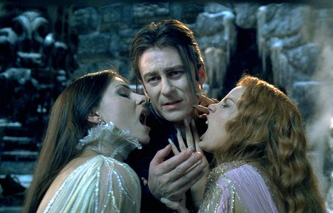 Silvia Colloca, Richard Roxburgh, Elena Anaya - Van Helsing - Filmfotos