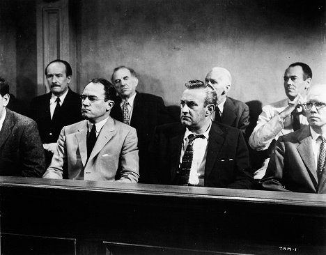 George Voskovec, E.G. Marshall, Ed Begley, Lee J. Cobb, Henry Fonda - Die 12 Geschworenen - Filmfotos