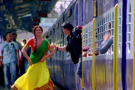 Deepika Padukone, Shahrukh Khan - Chennai Express - Filmfotos
