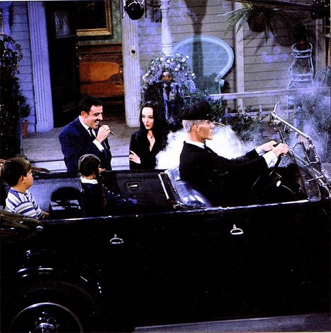 Ken Weatherwax, John Astin, Carolyn Jones, Ted Cassidy - Die Addams Family - Filmfotos