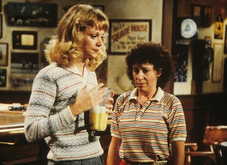 Shelley Long, Rhea Perlman - Cheers - Film