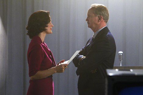 Carrie-Anne Moss, Michael O'Neill - Vegas - The Real Thing - Photos
