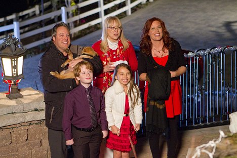 Gary Valentine, Shelley Long, Elisa Donovan - Pes, ktorý zachránil Vianoce 2 - Z filmu