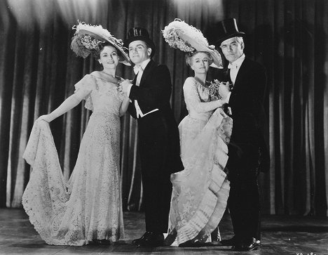 James Cagney, Walter Huston - Yankee Doodle Dandy - Filmfotos