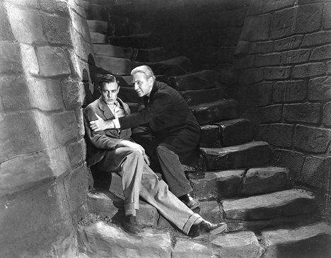 Colin Clive, Edward Van Sloan - Frankenstein - Kuvat elokuvasta