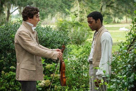 Benedict Cumberbatch, Chiwetel Ejiofor - 12 rokov otrokom - Z filmu