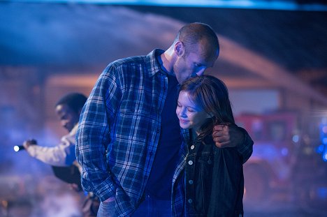 Jason Statham, Izabela Vidovic - Homefront - Filmfotos