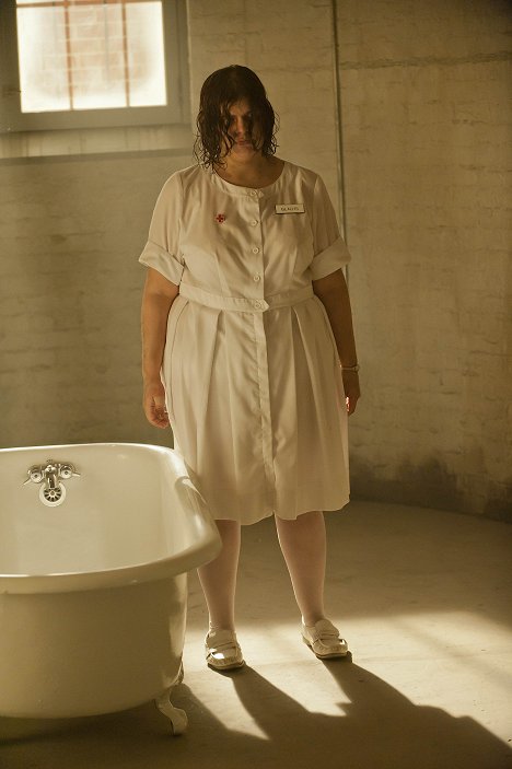 Celia Finkelstein - American Horror Story - Schweinchen-Schwein - Filmfotos