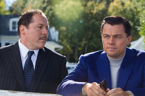 Jon Favreau, Leonardo DiCaprio - Wilk z Wall Street - Z filmu