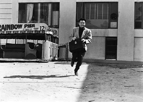 John Garfield - Steckbrief 7-73 - Filmfotos