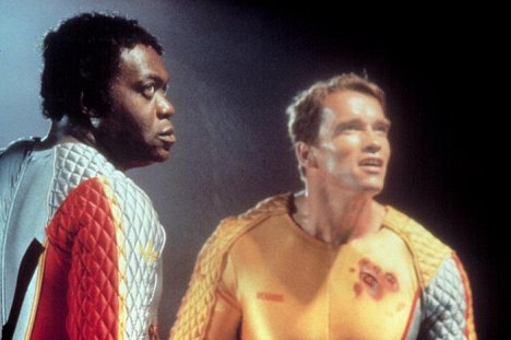 Yaphet Kotto, Arnold Schwarzenegger - Běžící muž - Z filmu