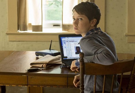 Valorie Curry - The Following - Mad Love - Photos