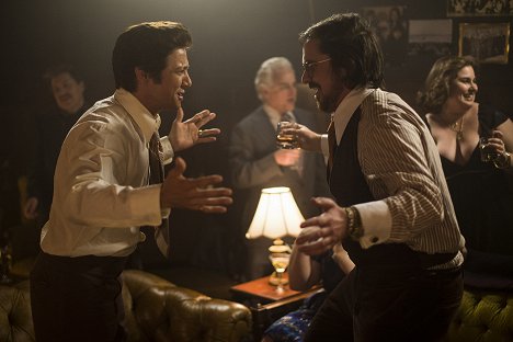 Jeremy Renner, Christian Bale - American Hustle - Filmfotos