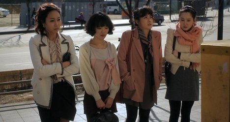Hyeon-kyeong Ryoo, Gi-hwa Kang - Aengdooya yeonaehaja - De la película