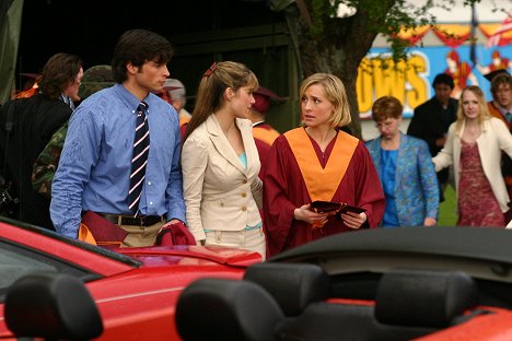 Tom Welling, Erica Durance, Allison Mack - Smallville - Commencement - Kuvat elokuvasta