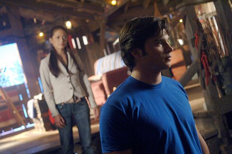 Kristin Kreuk, Tom Welling - Smallville - Lockdown - Photos