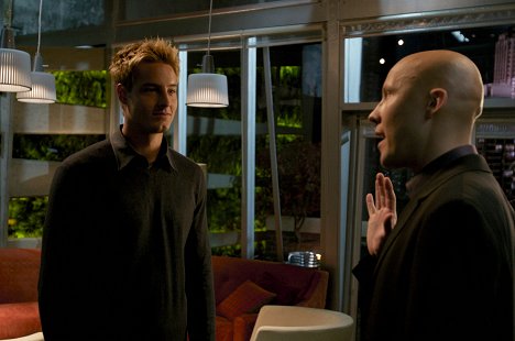 Justin Hartley, Michael Rosenbaum - Smallville - Reunion - Van film