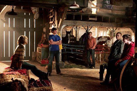 Allison Mack, Tom Welling, Alan Ritchson, Lee Thompson Young, Kyle Gallner - Smallville - Justice - Photos