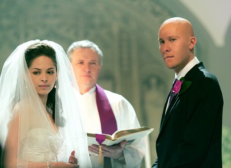 Kristin Kreuk, Michael Rosenbaum - Smallville - Teufelshochzeit - Filmfotos
