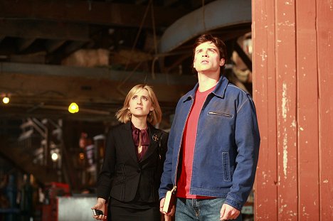 Allison Mack, Tom Welling - Smallville - Zor-El - Filmfotos