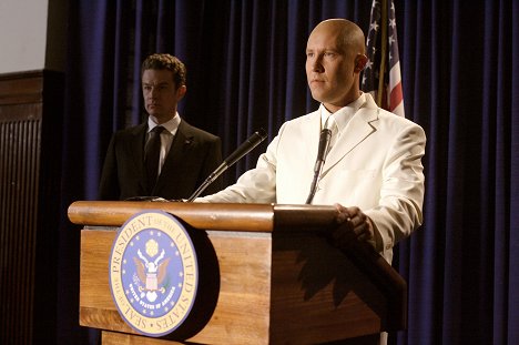 James Marsters, Michael Rosenbaum - Smallville - Apocalypse - Photos