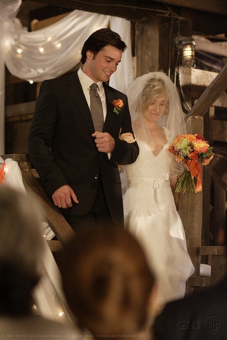 Tom Welling, Allison Mack - Smallville - Entführung der Braut - Filmfotos