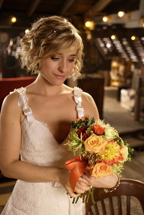 Allison Mack - Smallville - Bride - Filmfotók