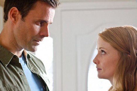 Cameron Mathison, Amy Scott - The Surrogate - Do filme