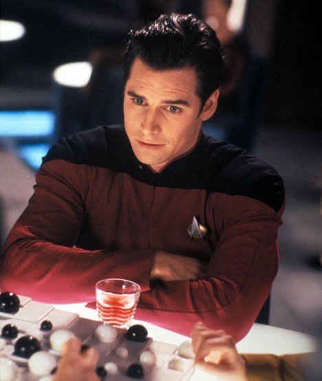 Dan Gauthier - Star Trek - Das nächste Jahrhundert - Beförderung - Filmfotos